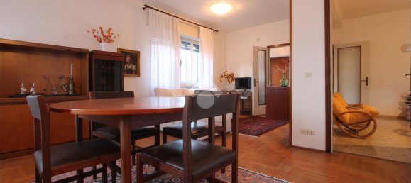 8-salle Villa à Udine, Italy No. 4682 9