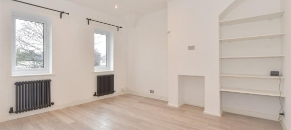 1 bedroom Maisonette in Essex, United Kingdom No. 4176 4