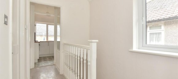 1 bedroom Maisonette in Essex, United Kingdom No. 4176 8