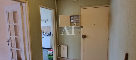 3 bedrooms Apartment in Bourges, France No. 79995 2