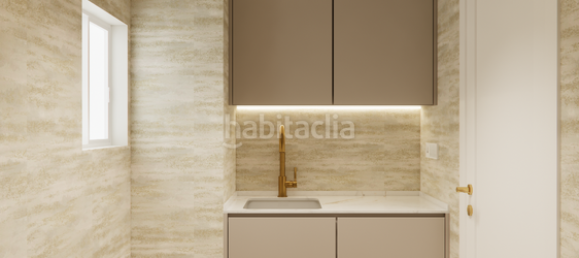 Apartamento de 3 dormitorios en Madrid, Spain No. 98402 17