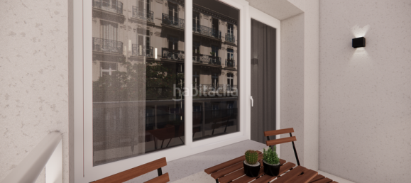 Apartamento de 3 dormitorios en Madrid, Spain No. 98402 4