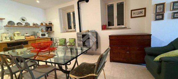 4 bedrooms House in Scheggia e Pascelupo, Italy No. 270950 9