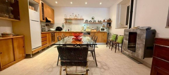 4 bedrooms House in Scheggia e Pascelupo, Italy No. 270950 7