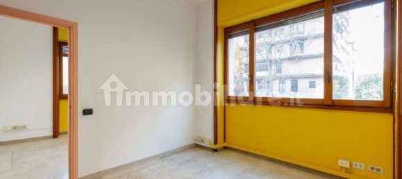 5 rooms Office in Milan, Italy No. 240954 11