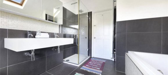 Casa de 4 dormitorios en London, United Kingdom No. 7229 32