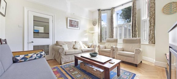 Casa de 4 dormitorios en London, United Kingdom No. 7229 8