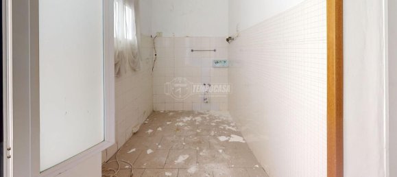 2 rooms Apartment in Bari, Italy No. 170920 12