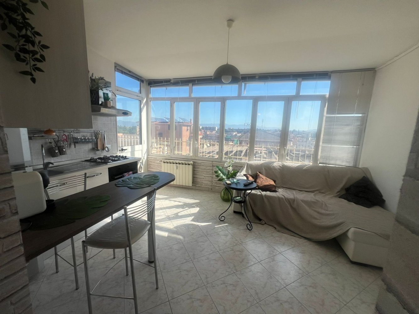 3 rooms Apartment in Rome, Italy No. 26439