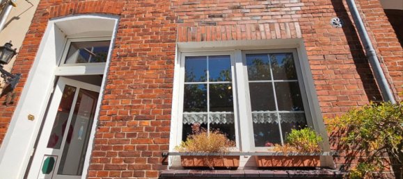 3 bedrooms House in Leer, Germany No. 176198 2