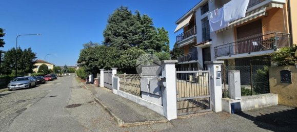 2 bedrooms Apartment in Chieri, Italy No. 363713 3