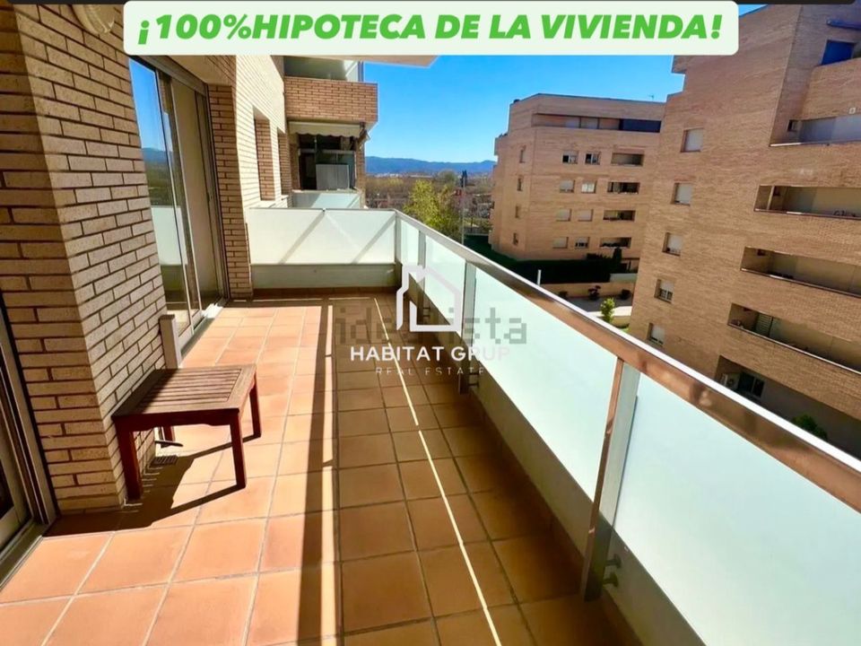 3 bedrooms Apartment in Salt, Spain No. 277544