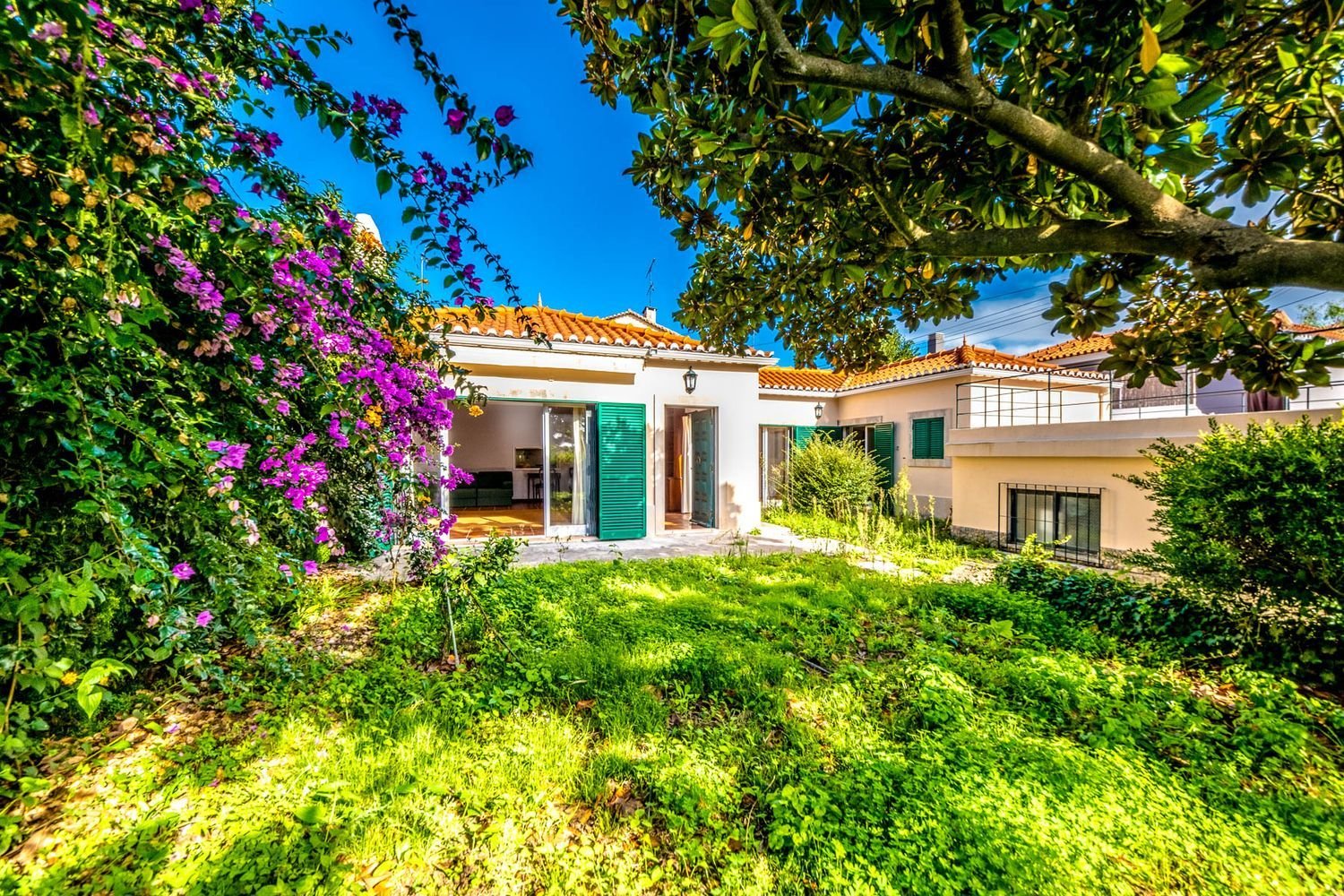 2 bedrooms House in Cascais, Portugal No. 138975