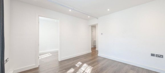 1 bedroom Apartment in The Hyde, United Kingdom No. 7877 14