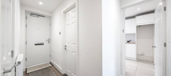 1 bedroom Apartment in The Hyde, United Kingdom No. 7877 8