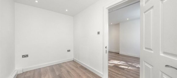 1 bedroom Apartment in The Hyde, United Kingdom No. 7877 15