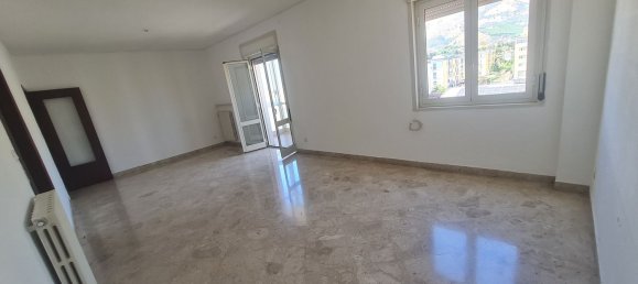 4-Zimmer Wohnung in Palermo, Italy, Nr. 276035 20