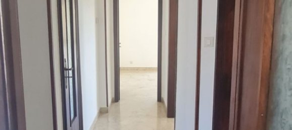 4-Zimmer Wohnung in Palermo, Italy, Nr. 276035 3