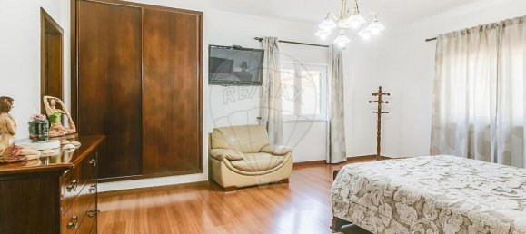 4 bedrooms Villa in Loures, Portugal No. 45957 21