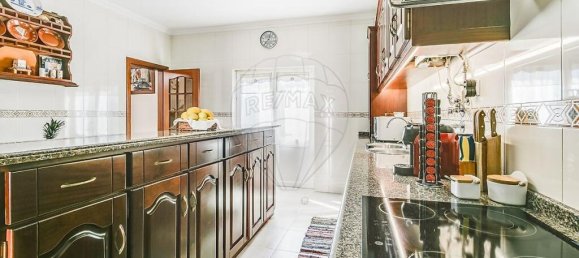 4 bedrooms Villa in Loures, Portugal No. 45957 7