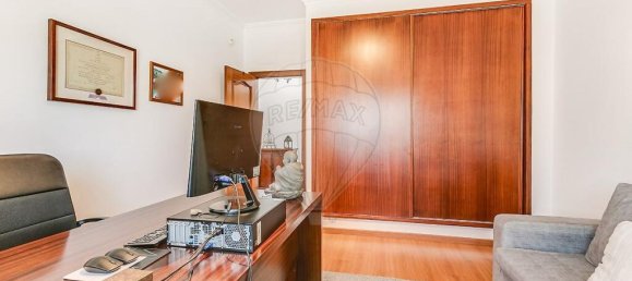 4 bedrooms Villa in Loures, Portugal No. 45957 16