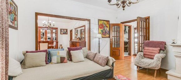 4 bedrooms Villa in Loures, Portugal No. 45957 45