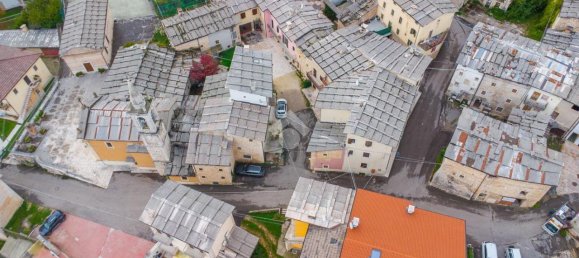 4 rooms House in Sant'Anna d'Alfaedo, Italy No. 24478 9