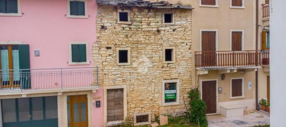 4 rooms House in Sant'Anna d'Alfaedo, Italy No. 24478 3