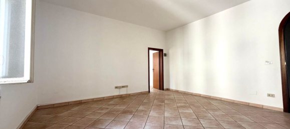 Apartamento de 2 dormitorios en Cecina, Italy No. 287253 7