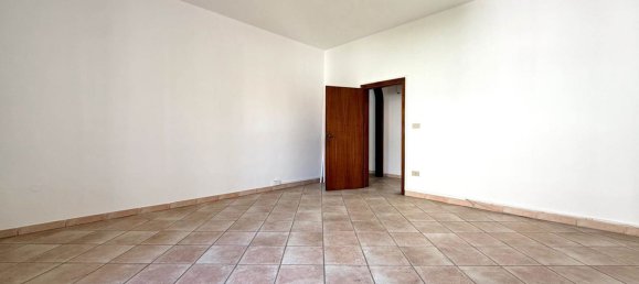 Apartamento de 2 dormitorios en Cecina, Italy No. 287253 12