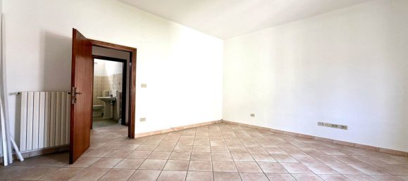 Apartamento de 2 dormitorios en Cecina, Italy No. 287253 13
