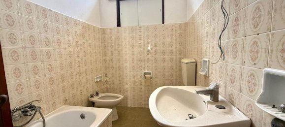 Apartamento de 2 dormitorios en Cecina, Italy No. 287253 16