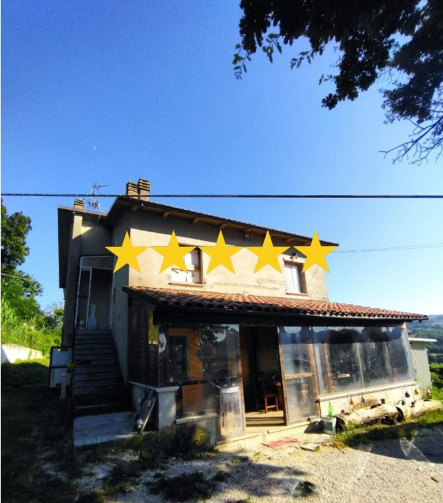 5 rooms Apartment in San Leo, Italy No. 12109