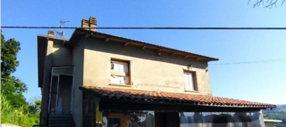 5 rooms Apartment in San Leo, Italy No. 12109 4