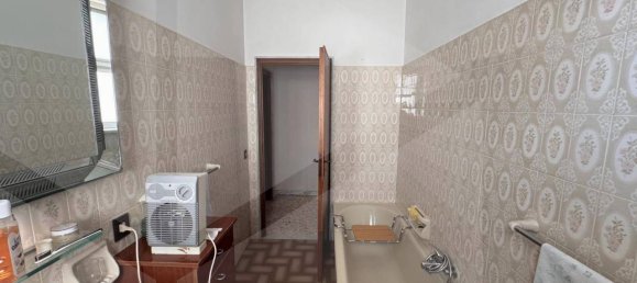 Apartamento de 8 habitaciónes en Mola di Bari, Italy No. 20990 21