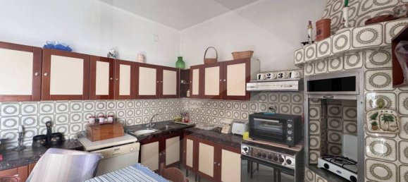 Apartamento de 8 habitaciónes en Mola di Bari, Italy No. 20990 2