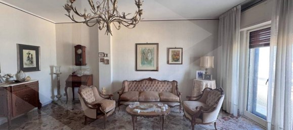 Apartamento de 8 habitaciónes en Mola di Bari, Italy No. 20990 7