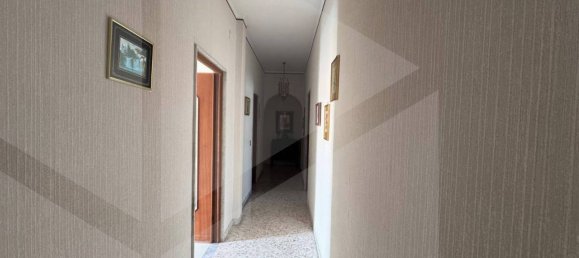 Apartamento de 8 habitaciónes en Mola di Bari, Italy No. 20990 12