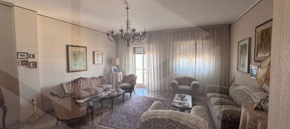 Apartamento de 8 habitaciónes en Mola di Bari, Italy No. 20990 5