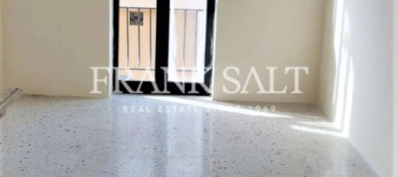 3 bedrooms Townhouse in Luqa, Malta No. 4791 5