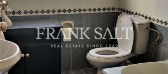 3 bedrooms Townhouse in Luqa, Malta No. 4791 6