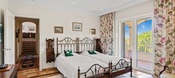 4 Schlafzimmer Villa in Malaga, Spain, Nr. 107205 3