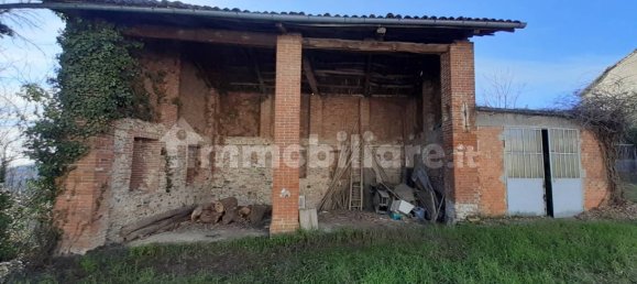 5 bedrooms House in Moncucco Torinese, Italy No. 169471 4