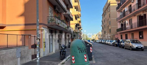 5 rooms Apartment in Rome, Italy No. 60977 7