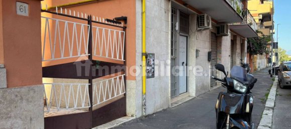 5 rooms Apartment in Rome, Italy No. 60977 9