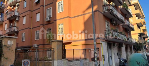 5 rooms Apartment in Rome, Italy No. 60977 6