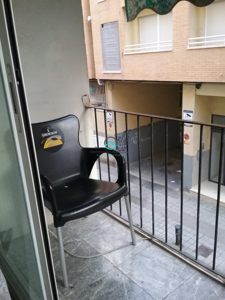 Apartamento de 4 dormitorios en Campoamor, Spain No. 135376