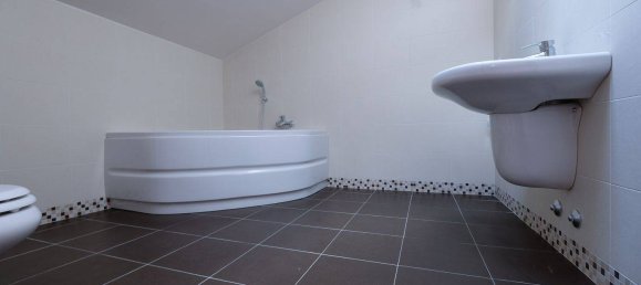 Apartamento T3 em Comun Nuovo, Italy N.º 136226 20