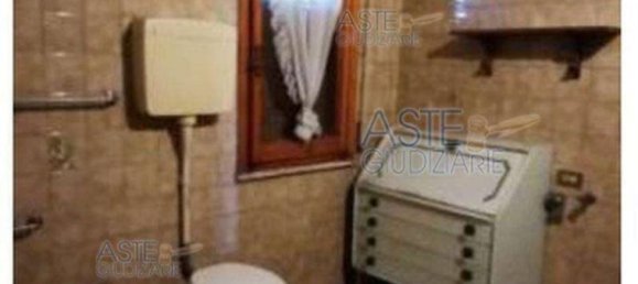 3 rooms Apartment in Montescudo Monte Colombo, Italy No. 11456 2