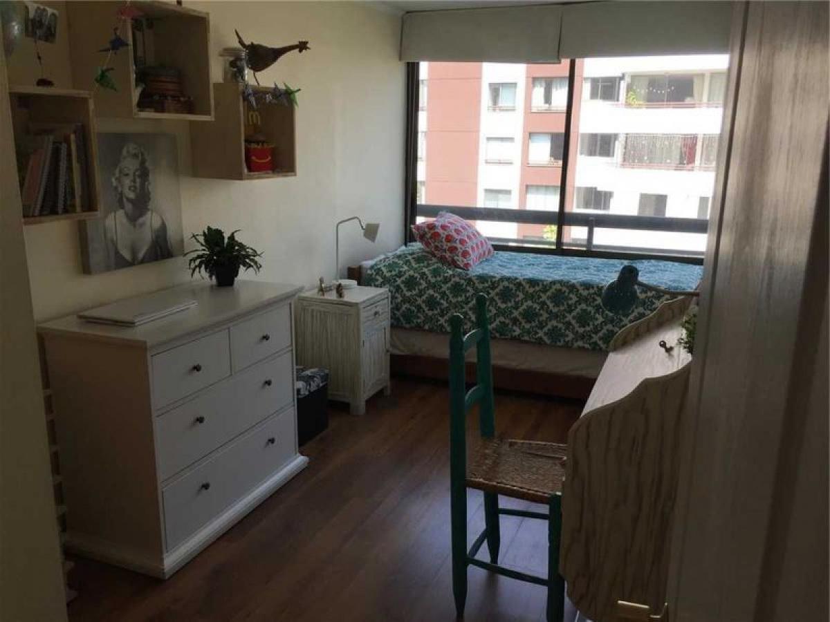 4 bedrooms Apartment in Santiago, Chile No. 1828